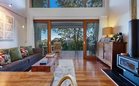 Taman Sari Sunshine Coast Romantic Pet-Friendly Hinterland Retreat